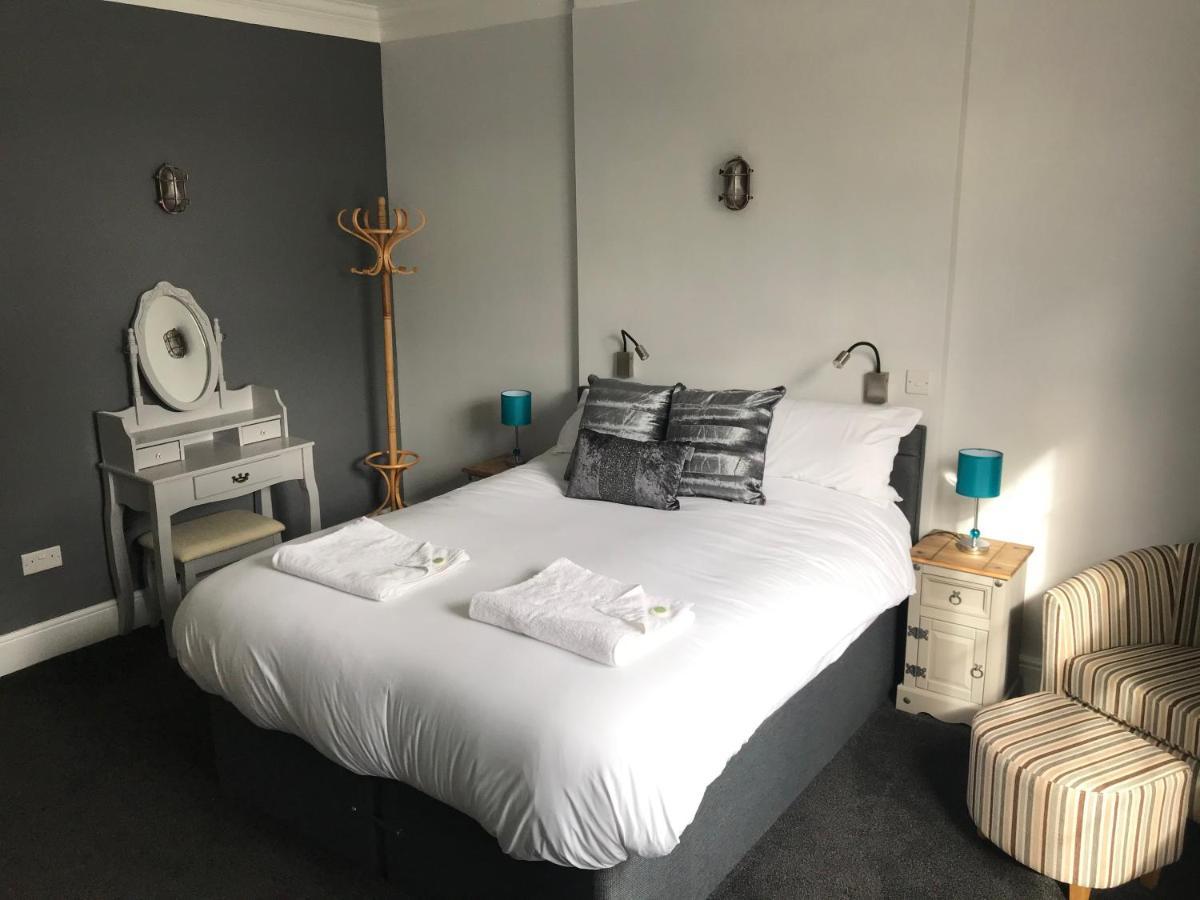 Sutton Vale 3* Deal